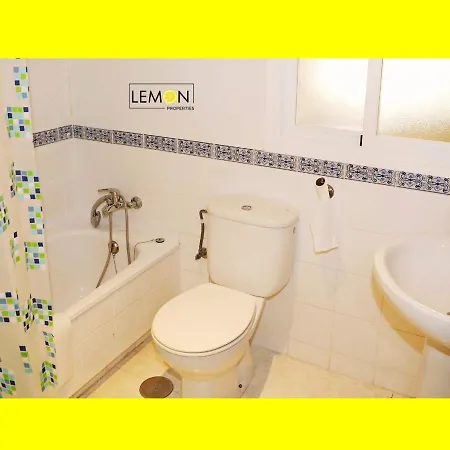 Lemon Torrequebrada Daire *